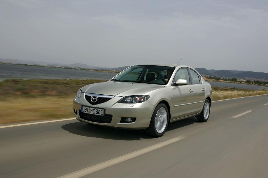  Mazda3 2003 года  (фото 39 из 142)